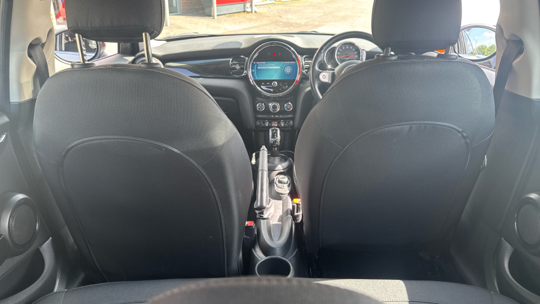 MINI Hatchback 1.5 Cooper Classic II 5dr Auto Petrol Hatchback